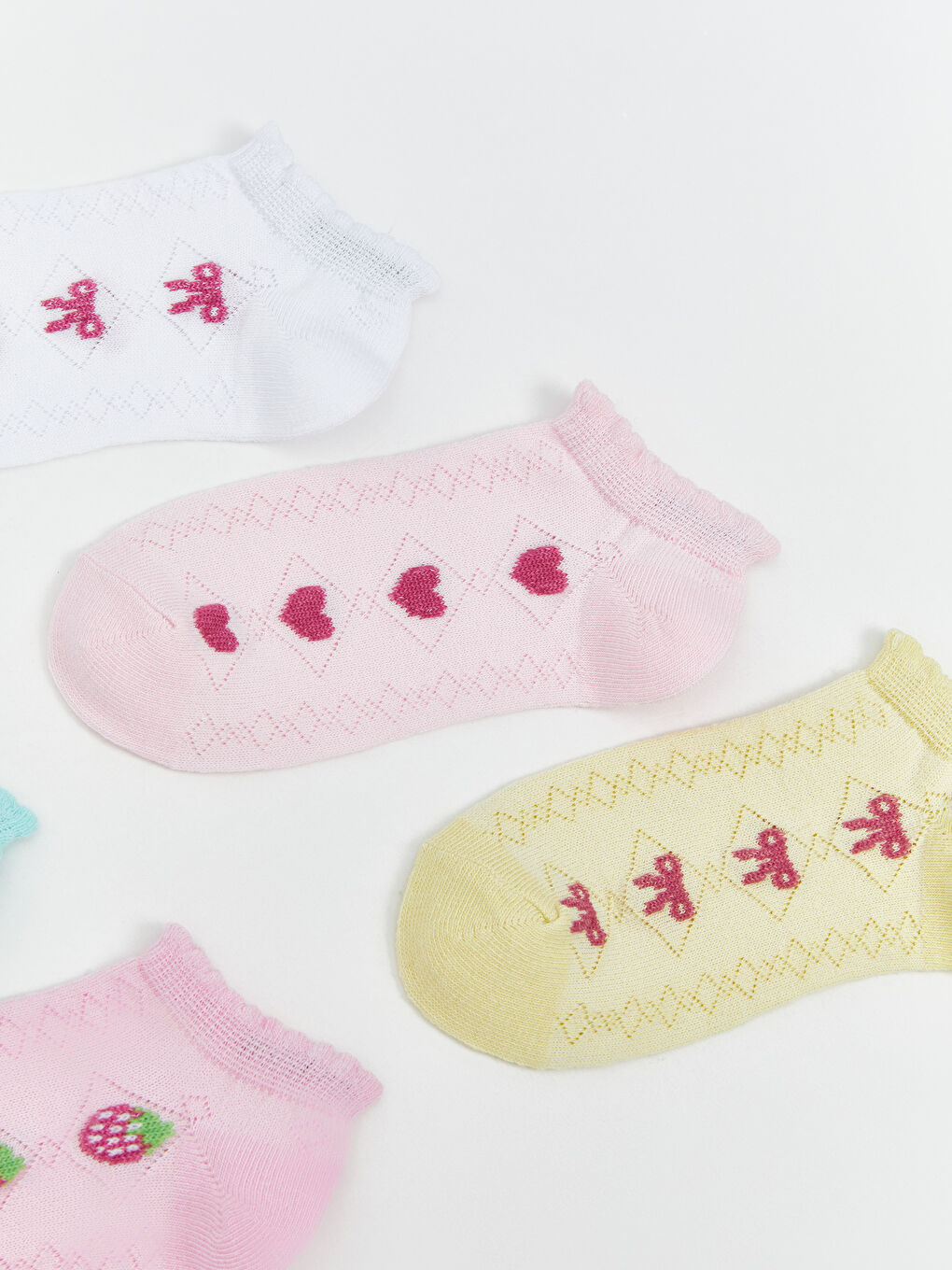 Girl WHITE Trainer Socks-1