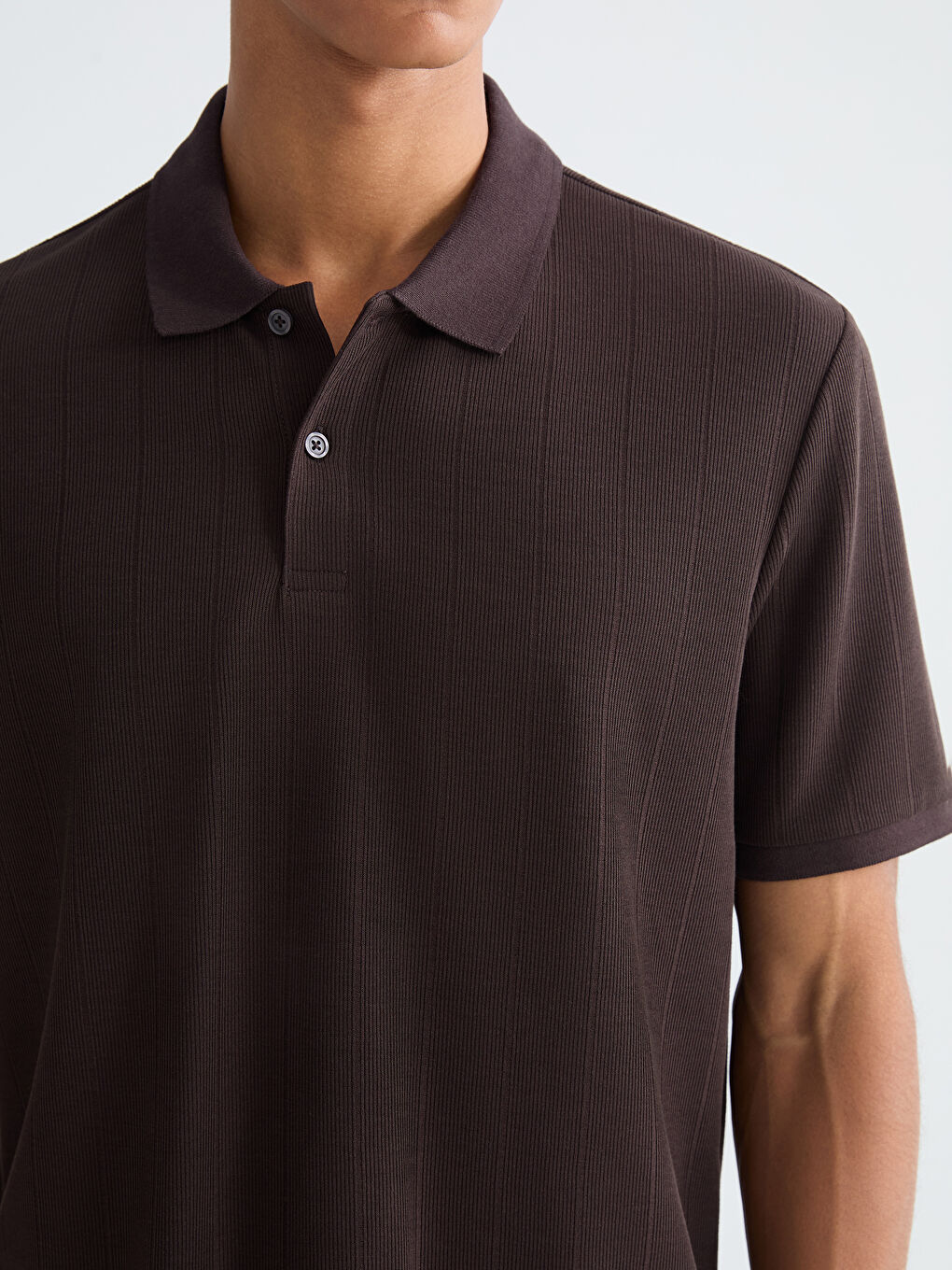 Kahverengi Polo Yaka Erkek Tişört-2