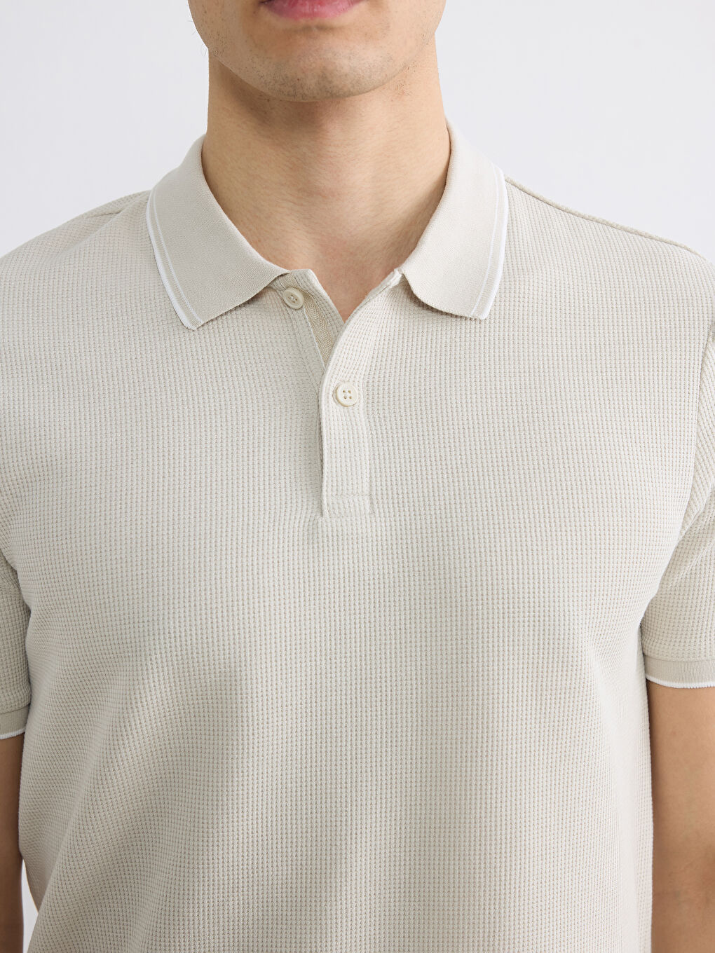 მამაკაცები რუხი მაისურები და ზედები-2