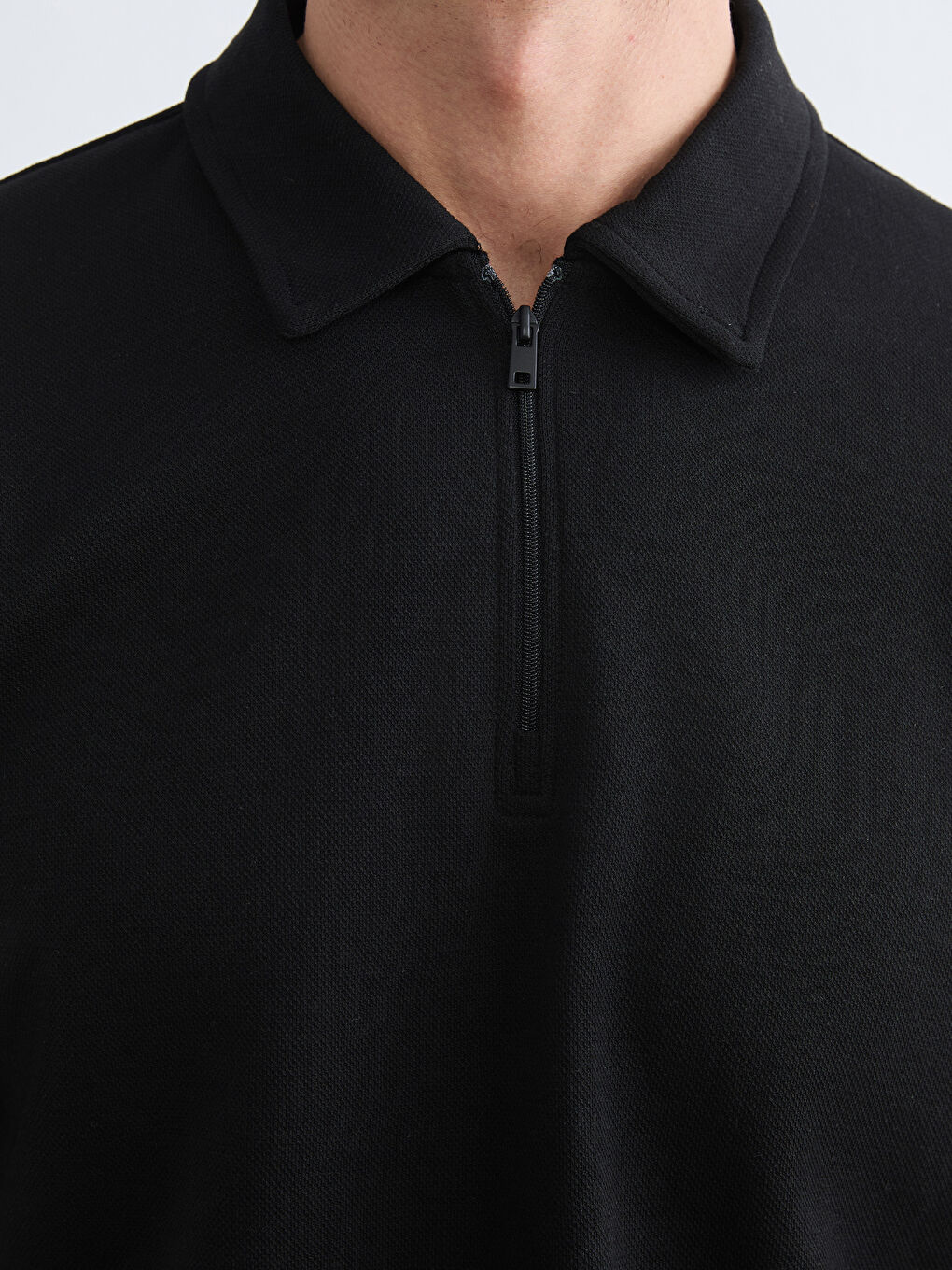 تیشێرت ڕه‌ش پیاو-2