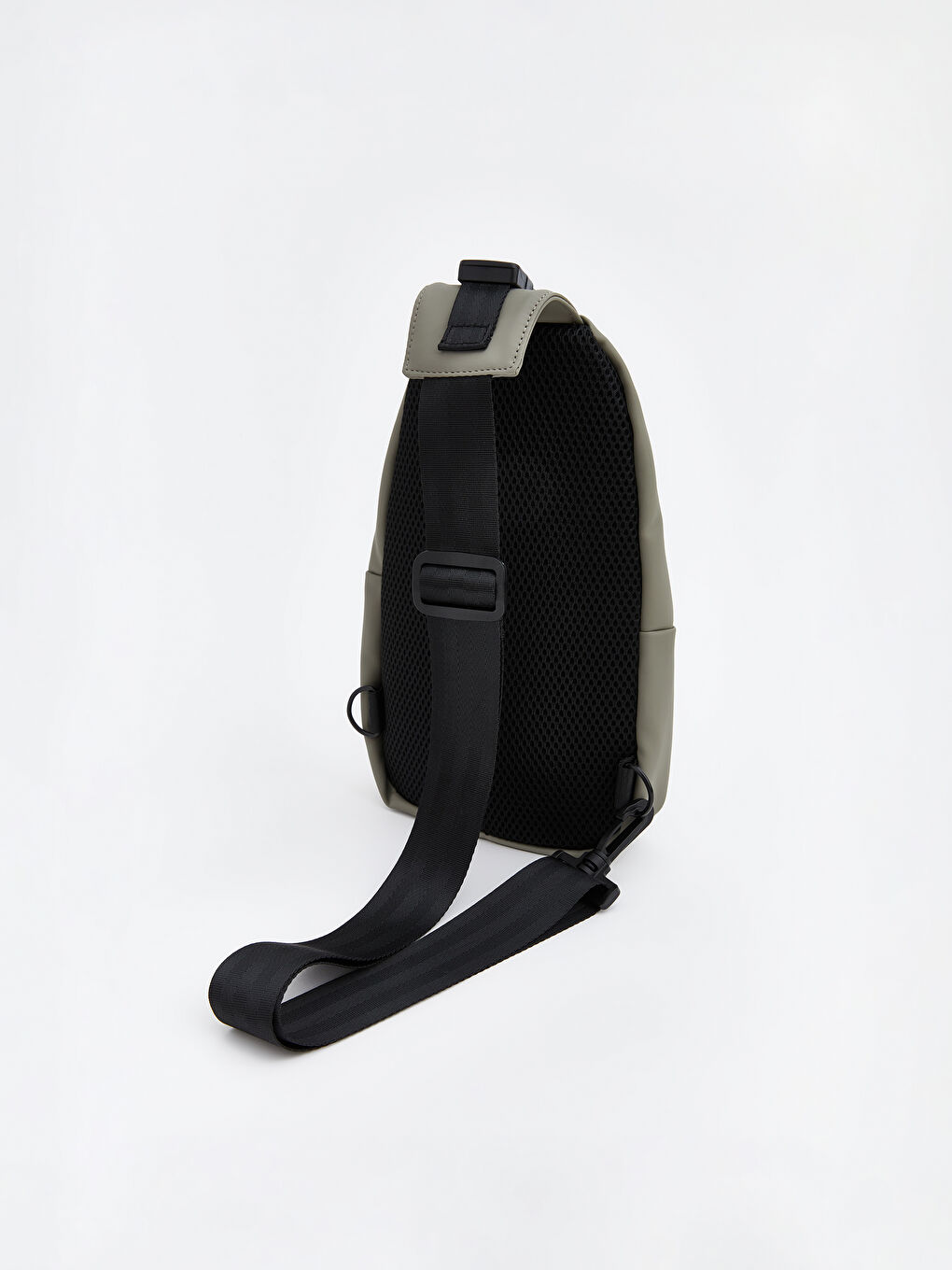 Multi-Compartment Men's Chest Bag-1