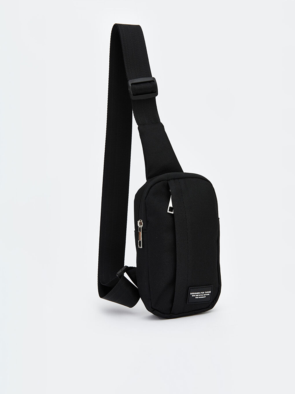 Siyah Fermuarlı Erkek Göğüs Çantası