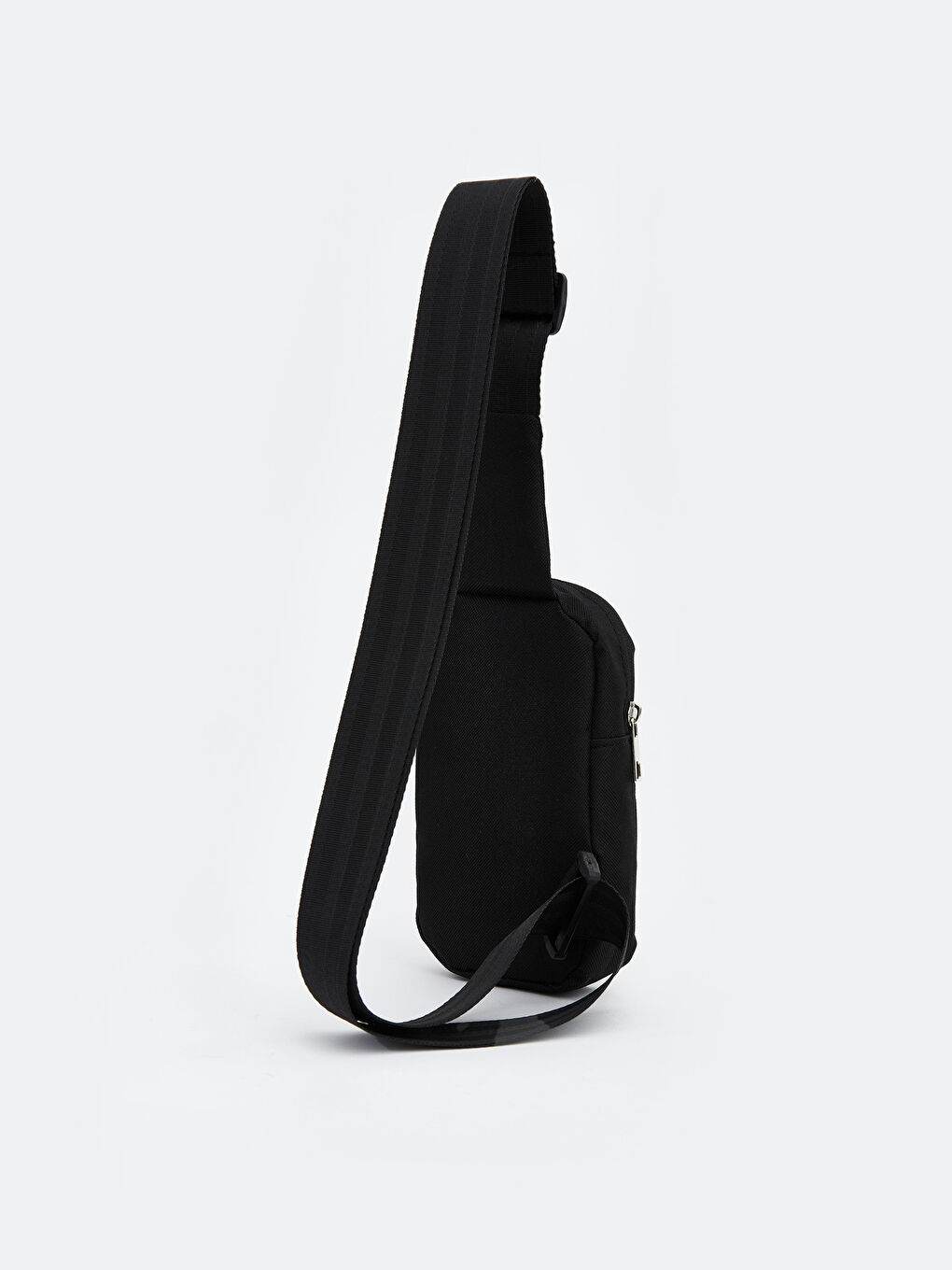 Siyah Fermuarlı Erkek Göğüs Çantası-1