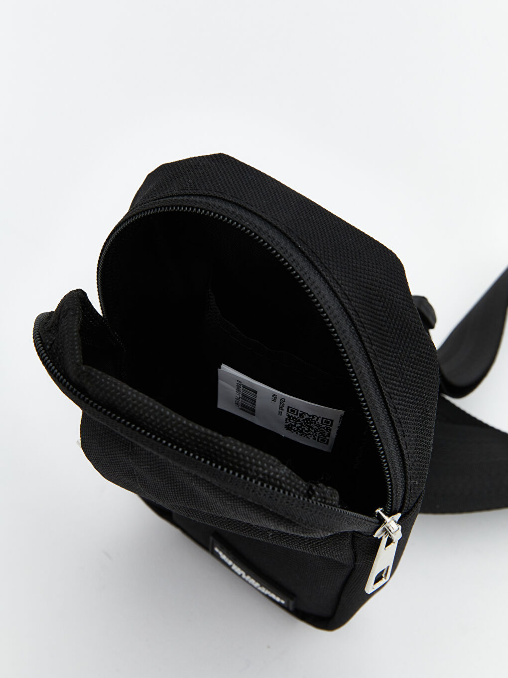 Siyah Fermuarlı Erkek Göğüs Çantası-2