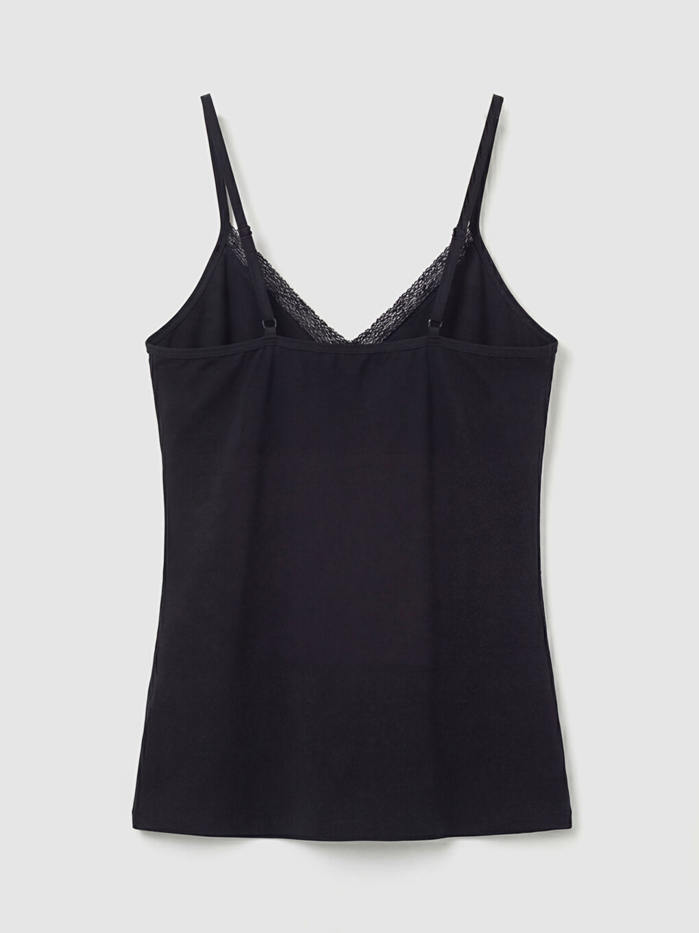 Siyah V Yaka Dantel Detaylı Askılı Kadın Atlet-1