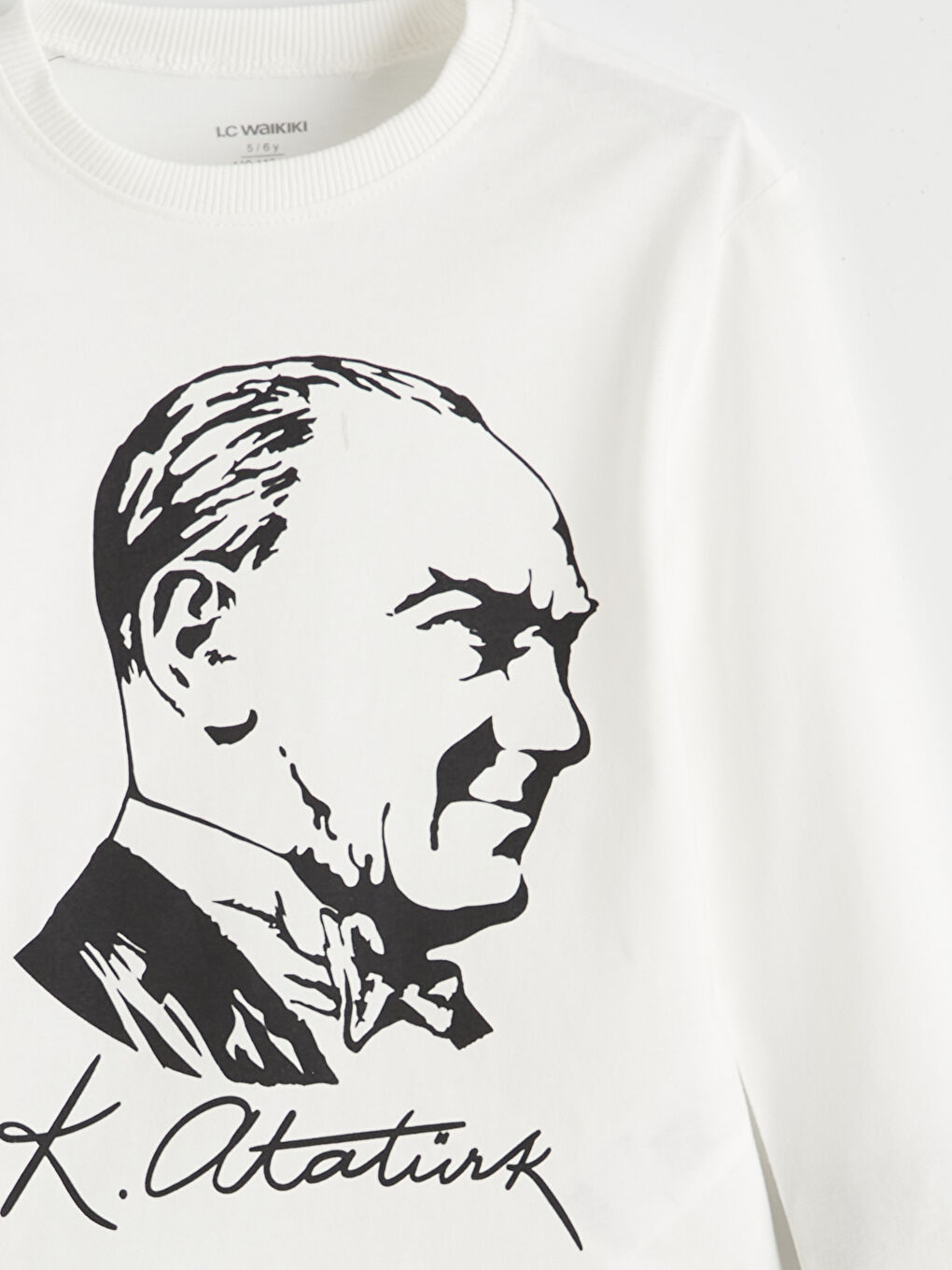 Ekru Bisiklet Yaka Atatürk Baskılı Erkek Çocuk Tişört-2