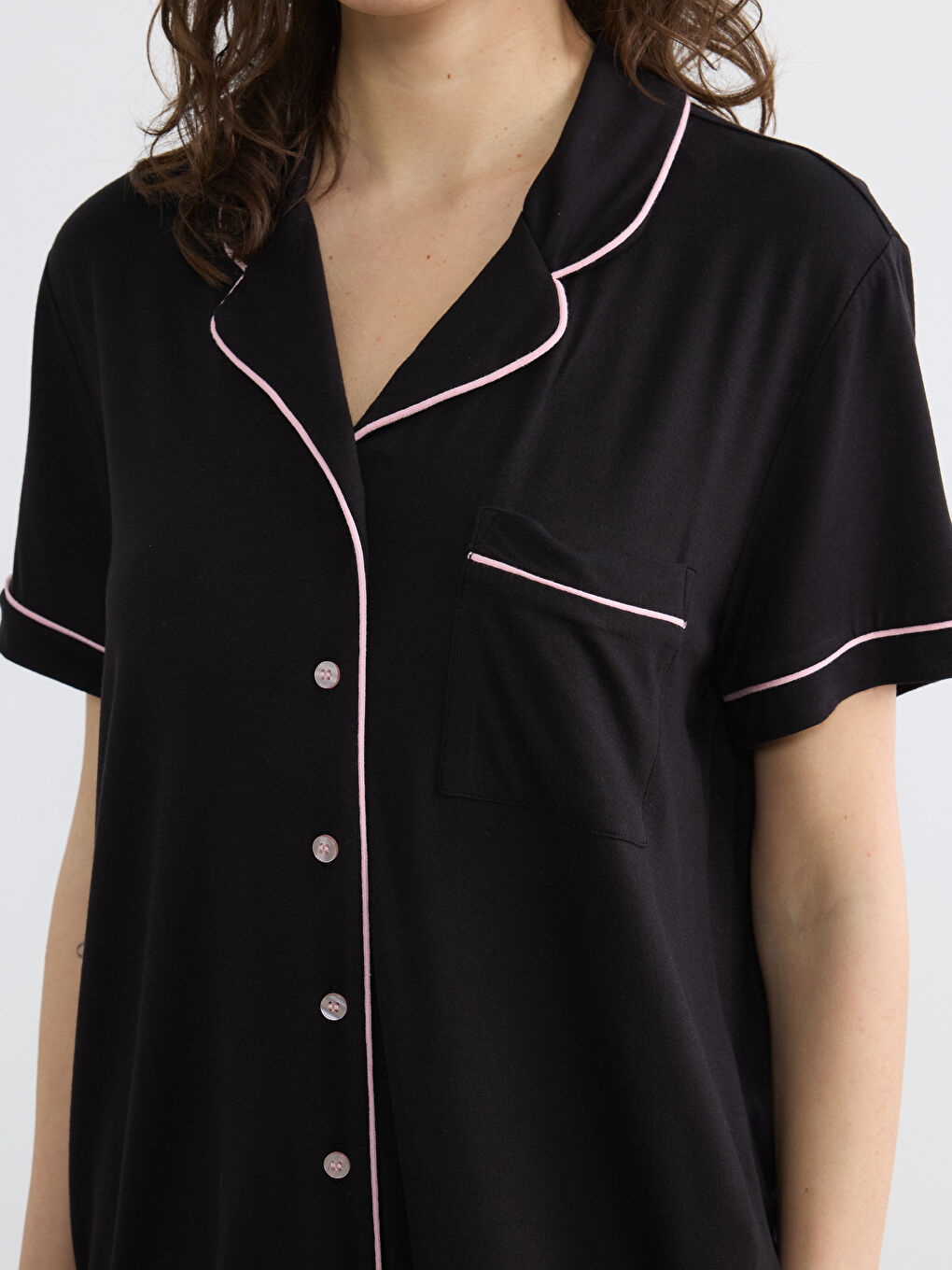 Siyah Gömlek Yaka Kadın Şortlu Pijama Takımı-2