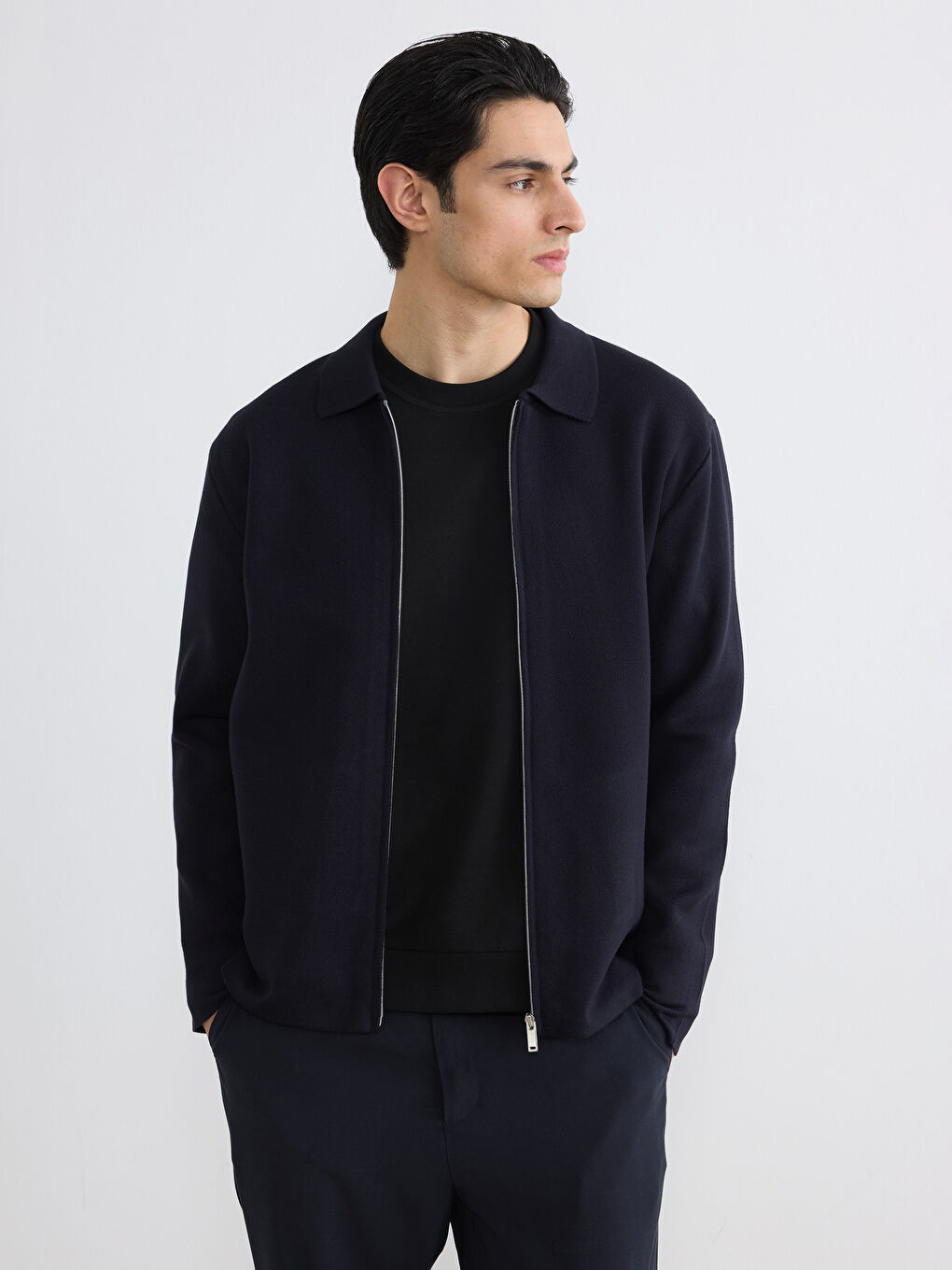 كارديجان رجالي بكول بولو، مقاس عادي، مصنوع من التريكو.