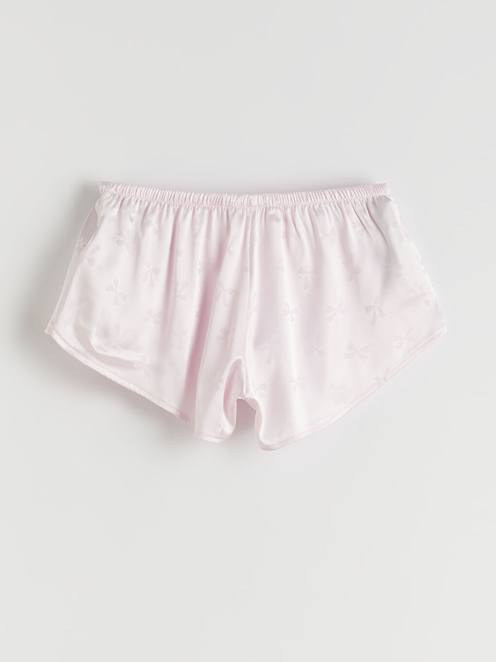 Pembe V Yaka Saten Kadın Şortlu Pijama Takımı-4