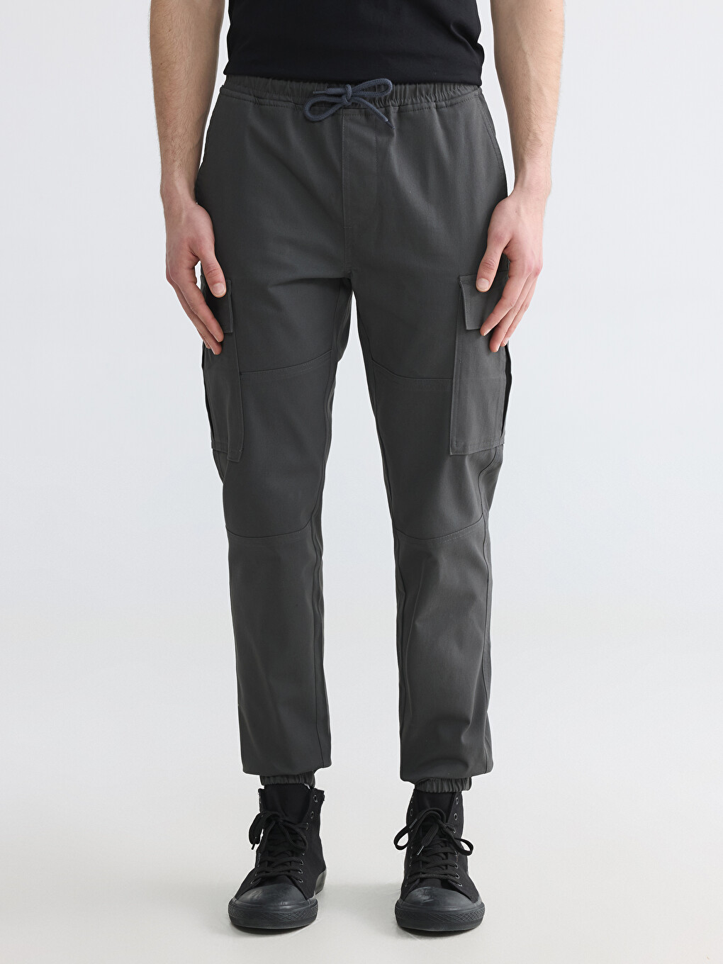 Regular Fit Gabardine Men's Cargo Trousers-1