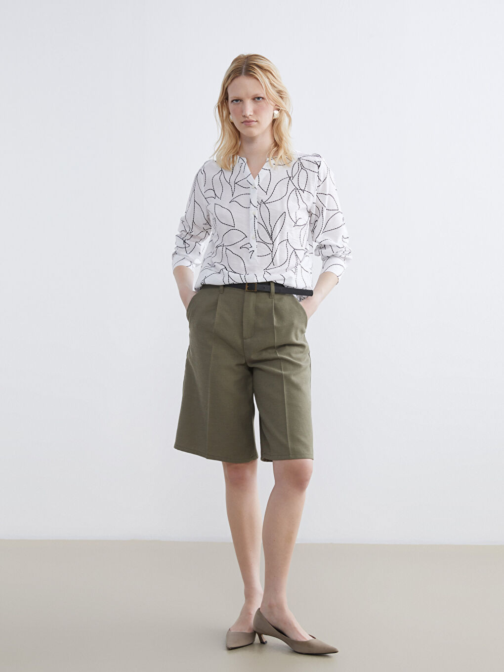 Asymmetrischer Ausschnitt Gemusterte Bluse-1