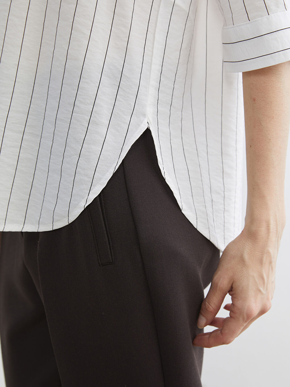 Striped Blouse with a Collared Neckline-2