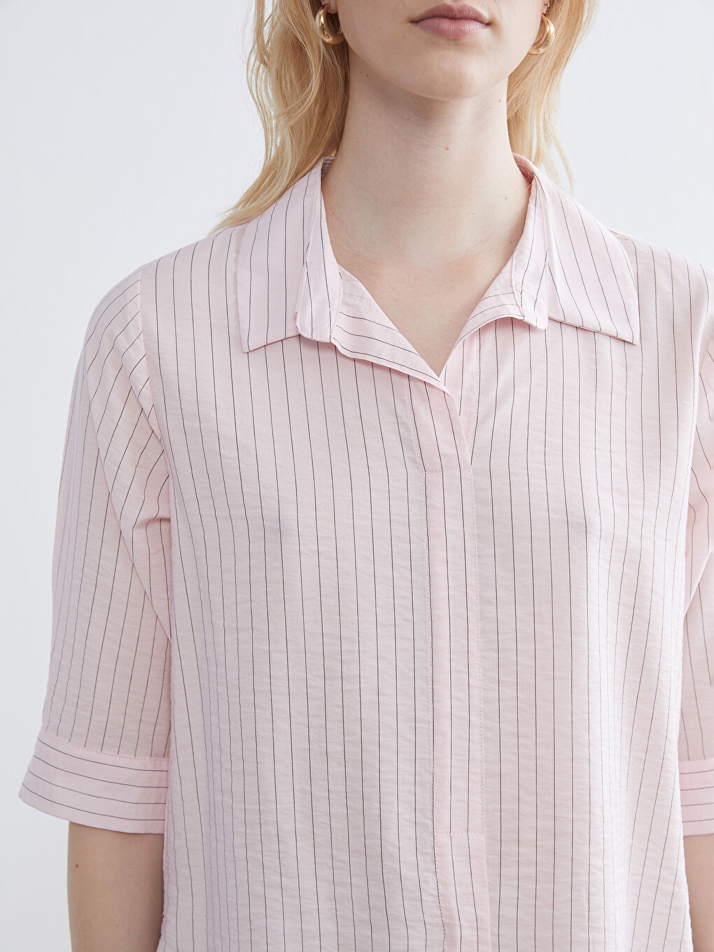 Striped Blouse with a Collared Neckline-2