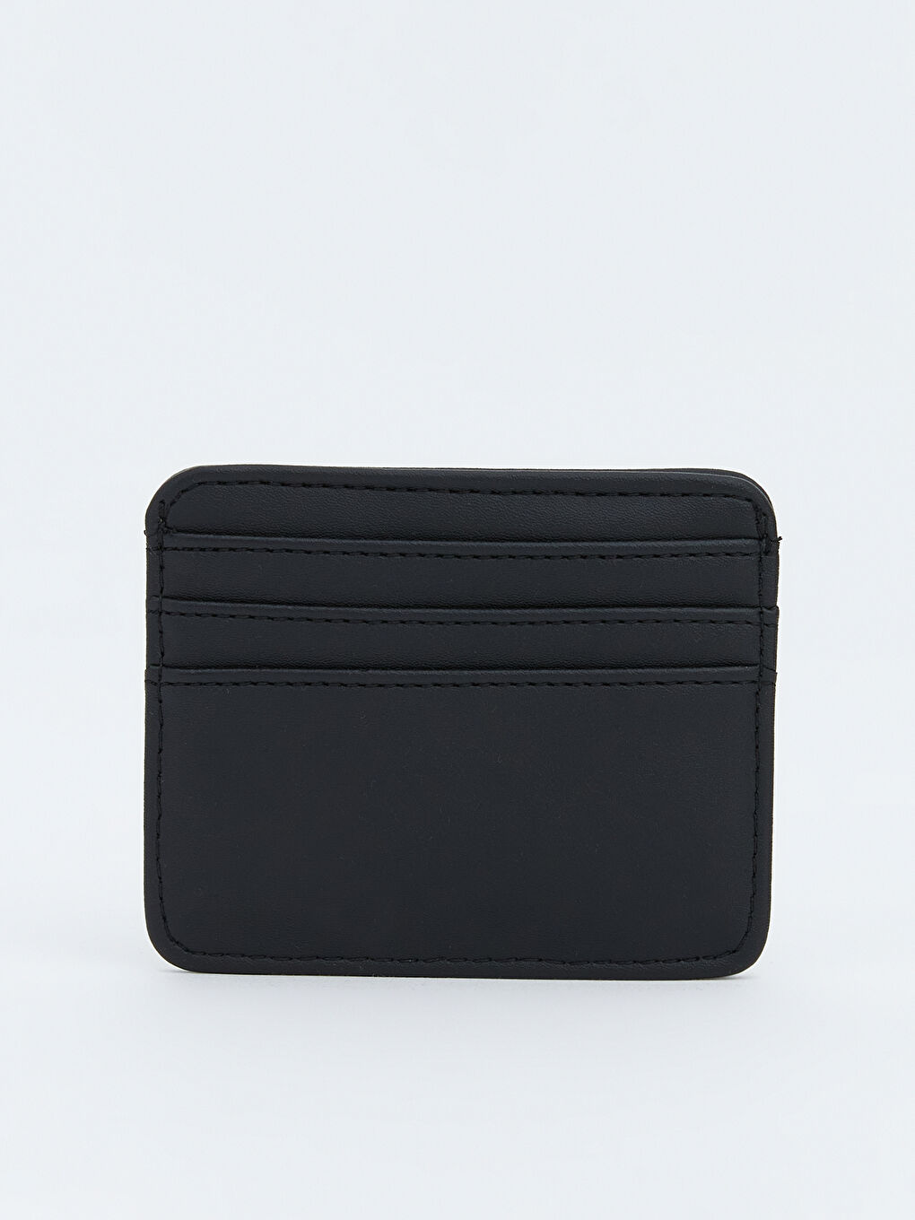 هەڵگری کارت ڕه‌ش پیاو