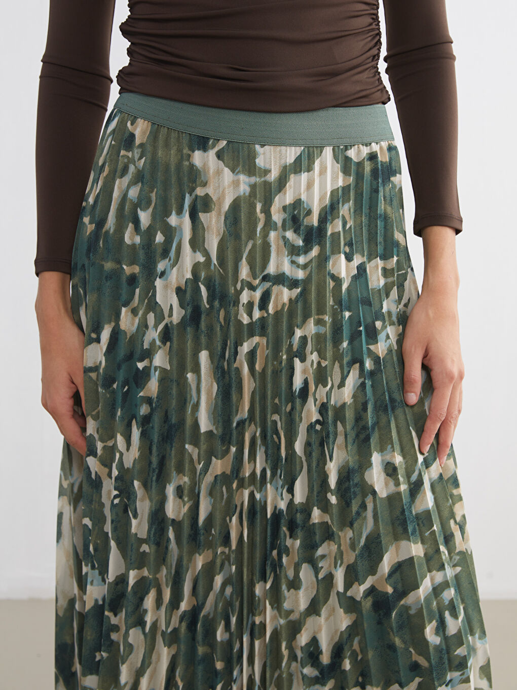 Beli Lastikli Desenli Pileli Etek-2