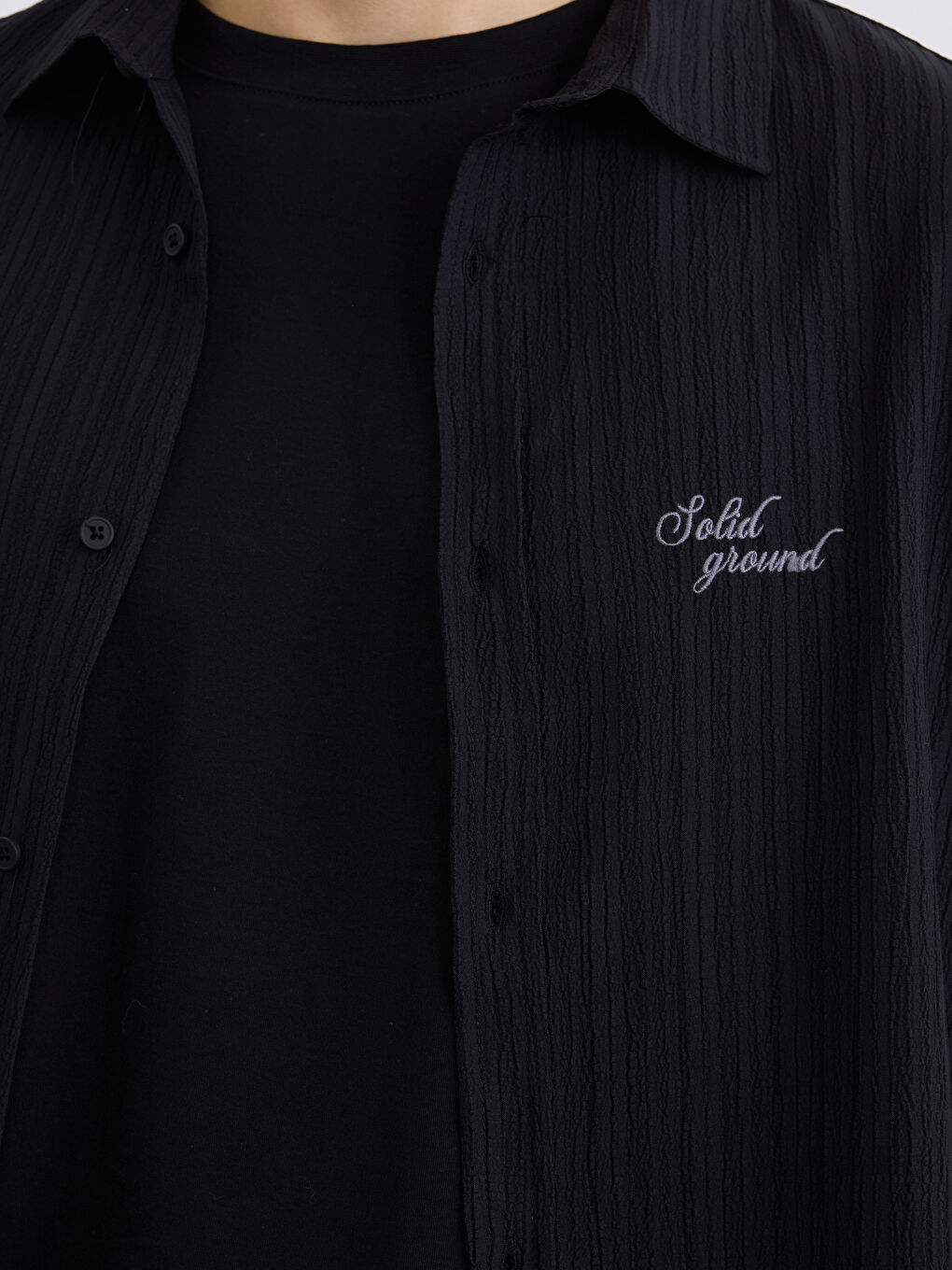 Siyah Loose Fit Nakışlı Erkek Gömlek-2