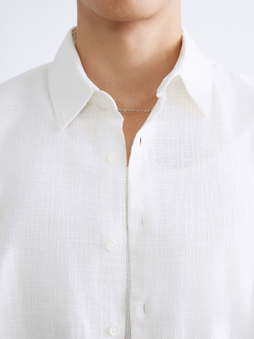 قميص للرجال بمقاس مريح بمظهر الكتان-2