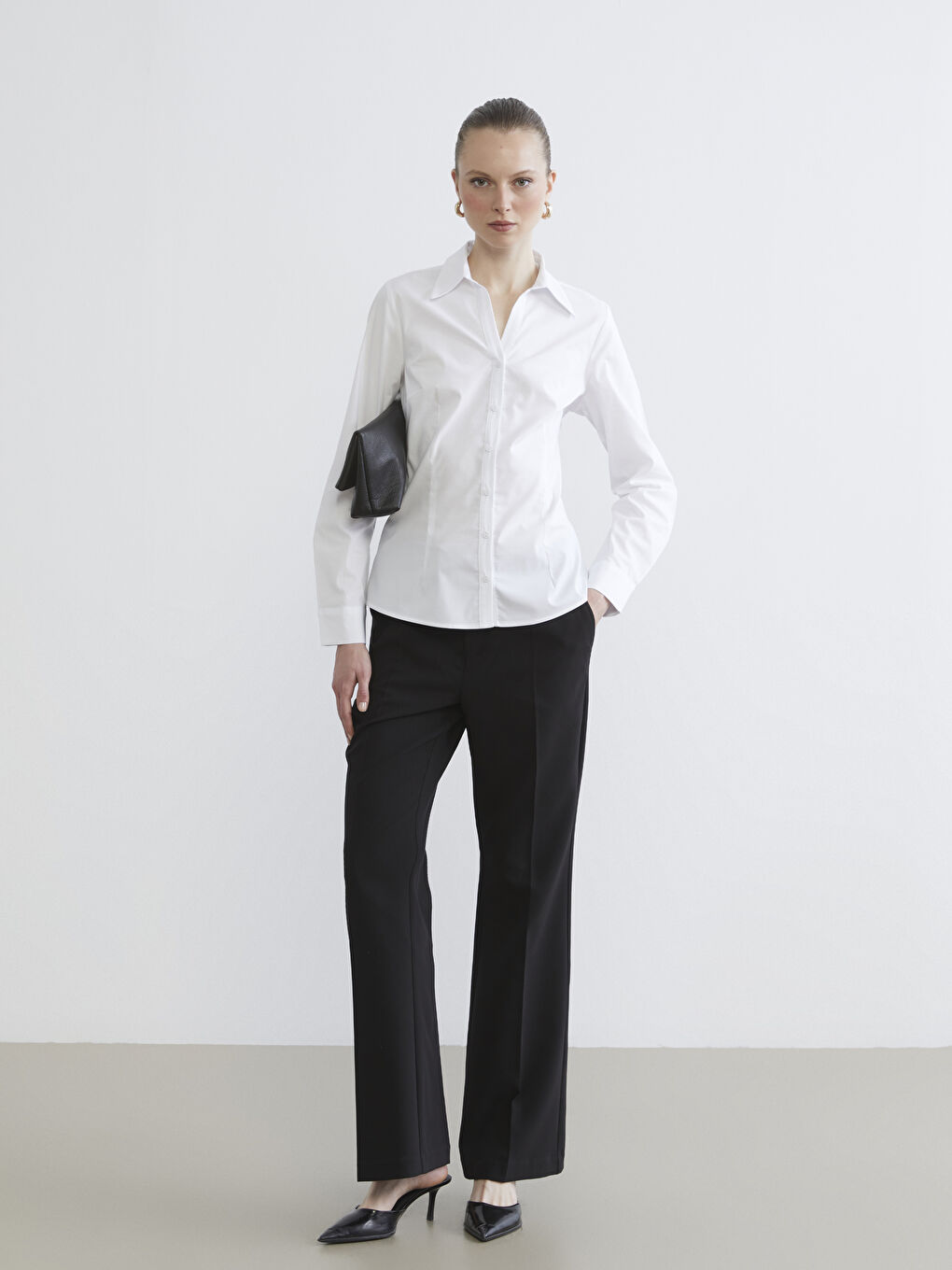 Beyaz Regular Fit Poplin Kadın Gömlek-1