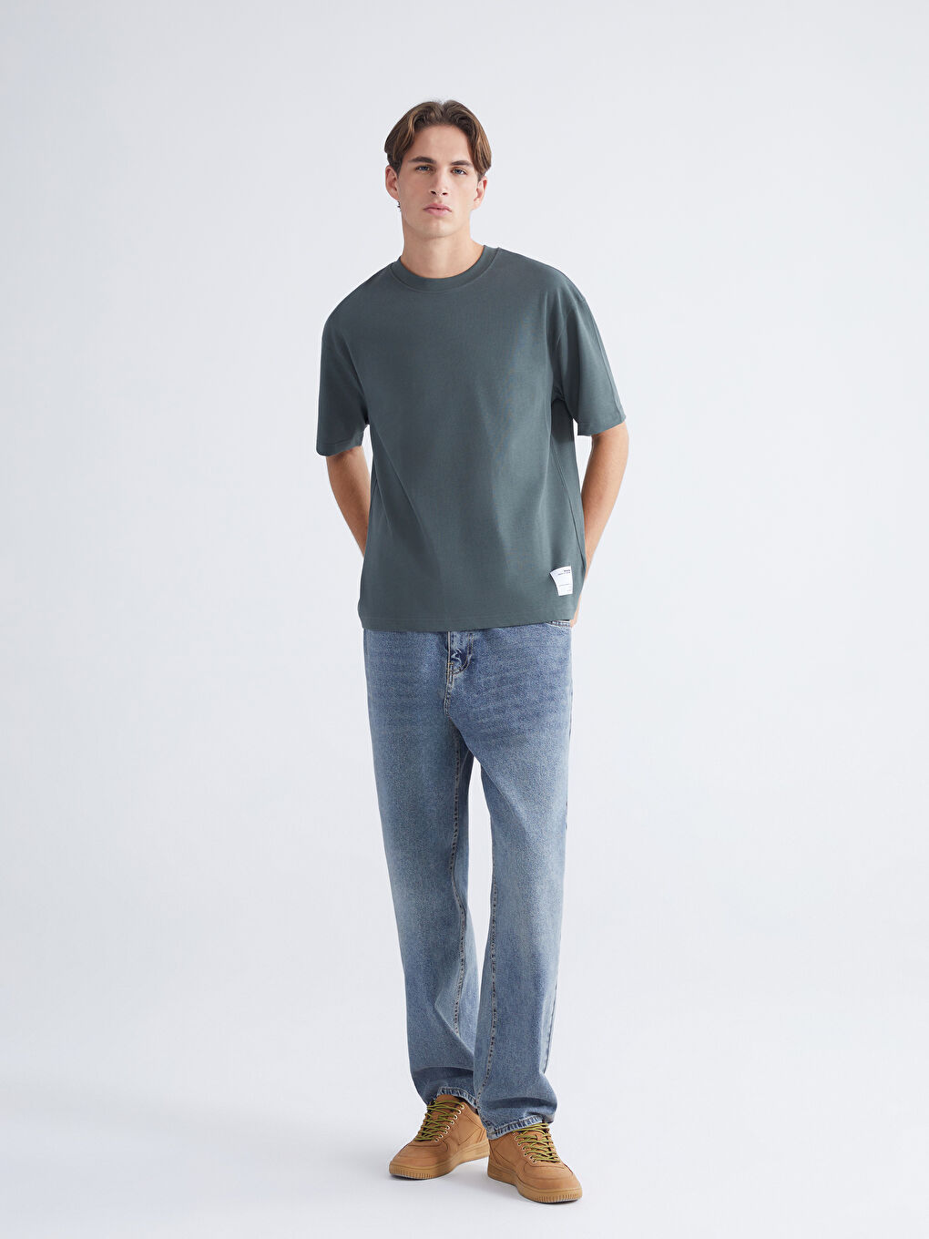 تيشيرت رجالي بياقة دائرية قماش جيرسي-1