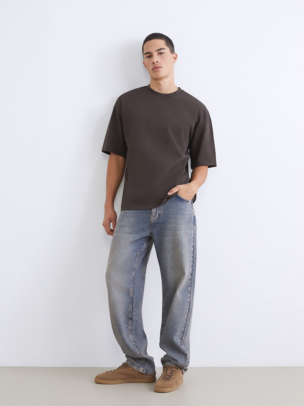 تيشيرت رجالي بياقة دائرية قماش جيرسي-1