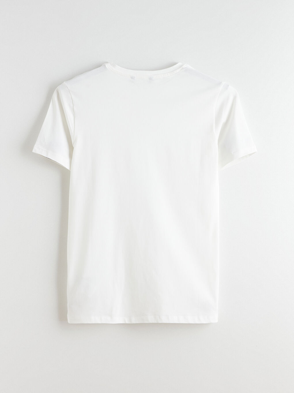 تيشيرت برقبة دائرية للرجال-5