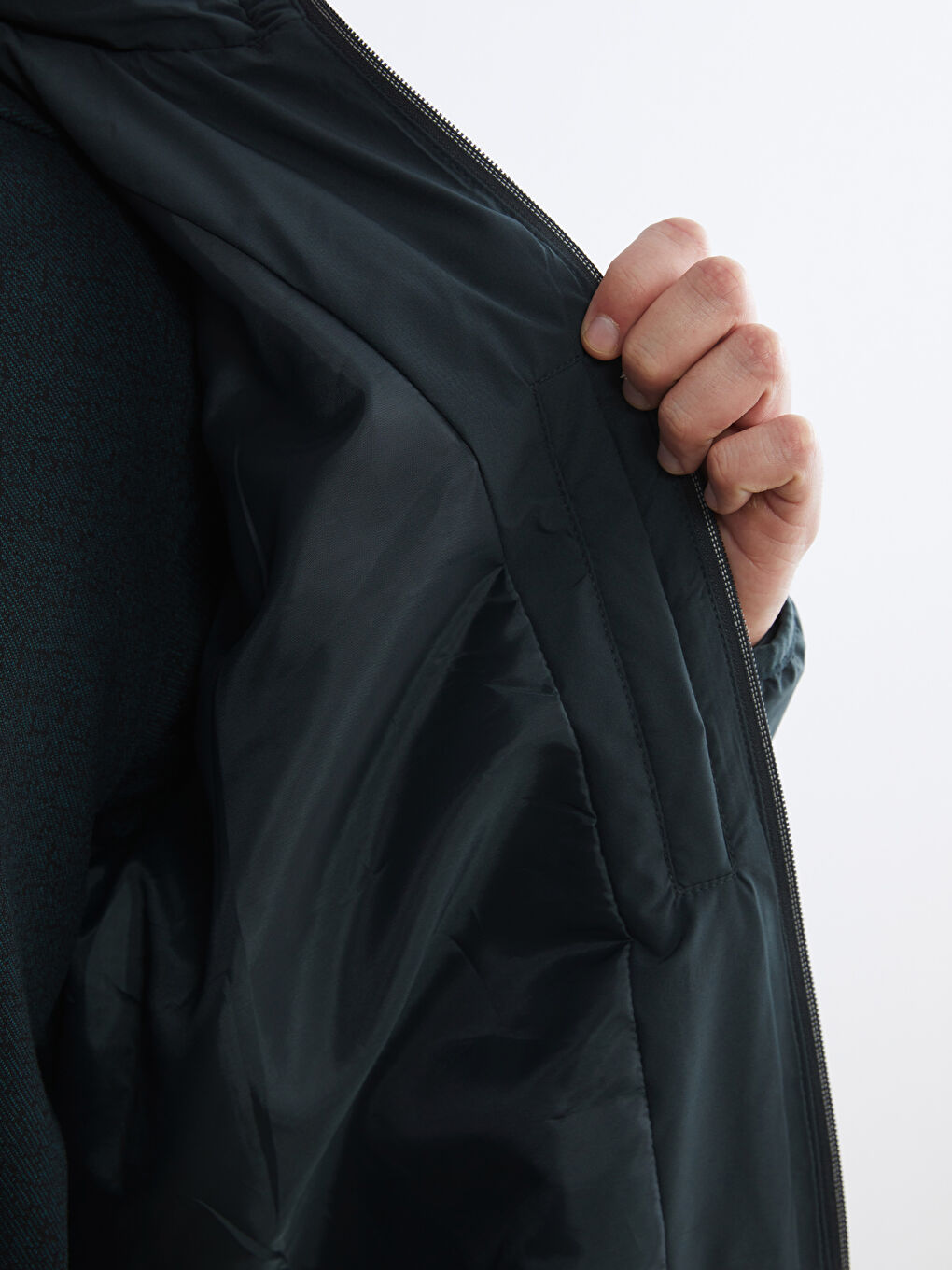 Yeşil Standart Kalıp Kapüşonlu Erkek Mont-3