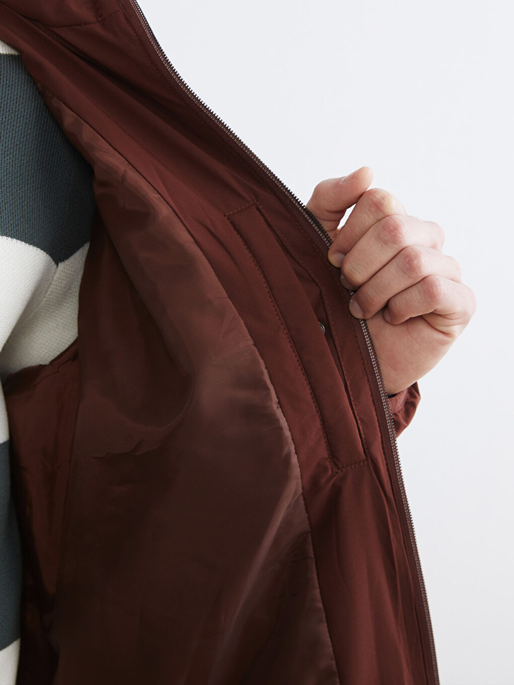 Kırmızı Standart Kalıp Kapüşonlu Erkek Mont-3