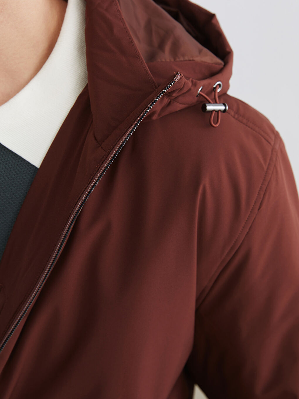 Kırmızı Standart Kalıp Kapüşonlu Erkek Mont-4