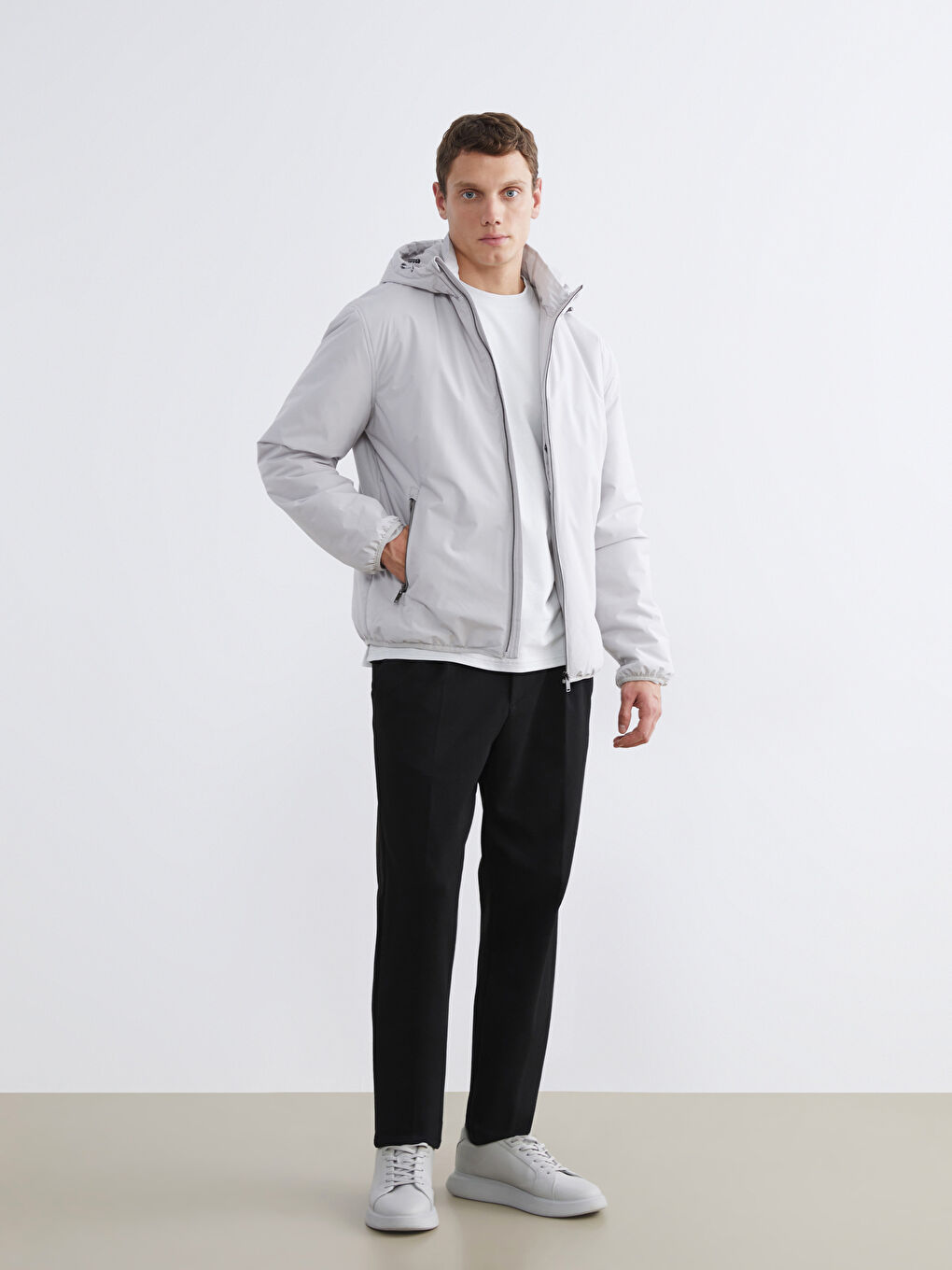 Bej Standart Kalıp Kapüşonlu Erkek Mont-1