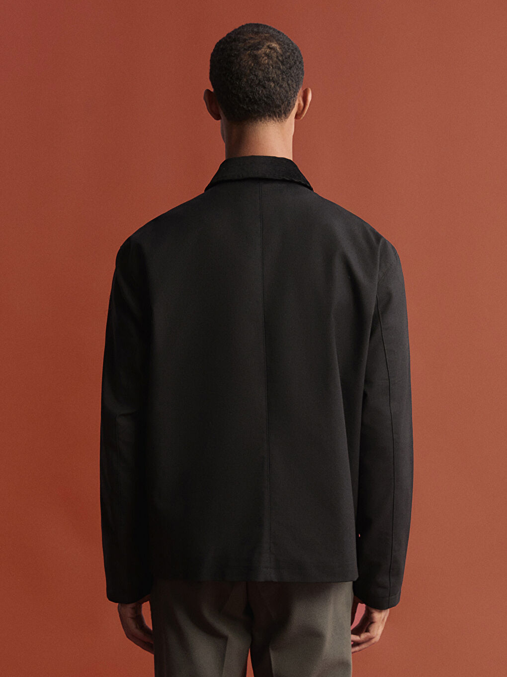 Siyah Standart Kalıp Kadife Yaka Erkek Ceket-4