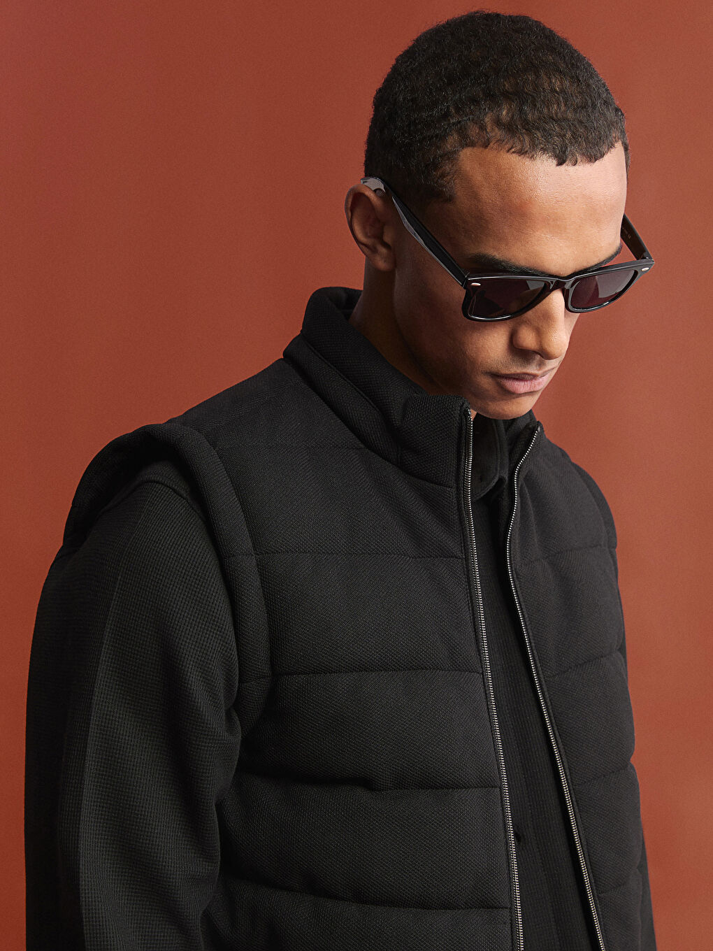 Siyah Dik Yaka Erkek Şişme Yelek-2