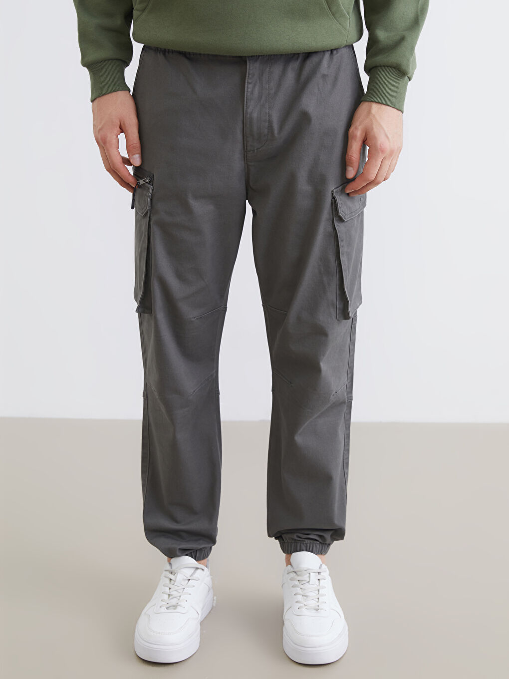 TAMNO ŽUTA Cargo pantalone Muškarac-1