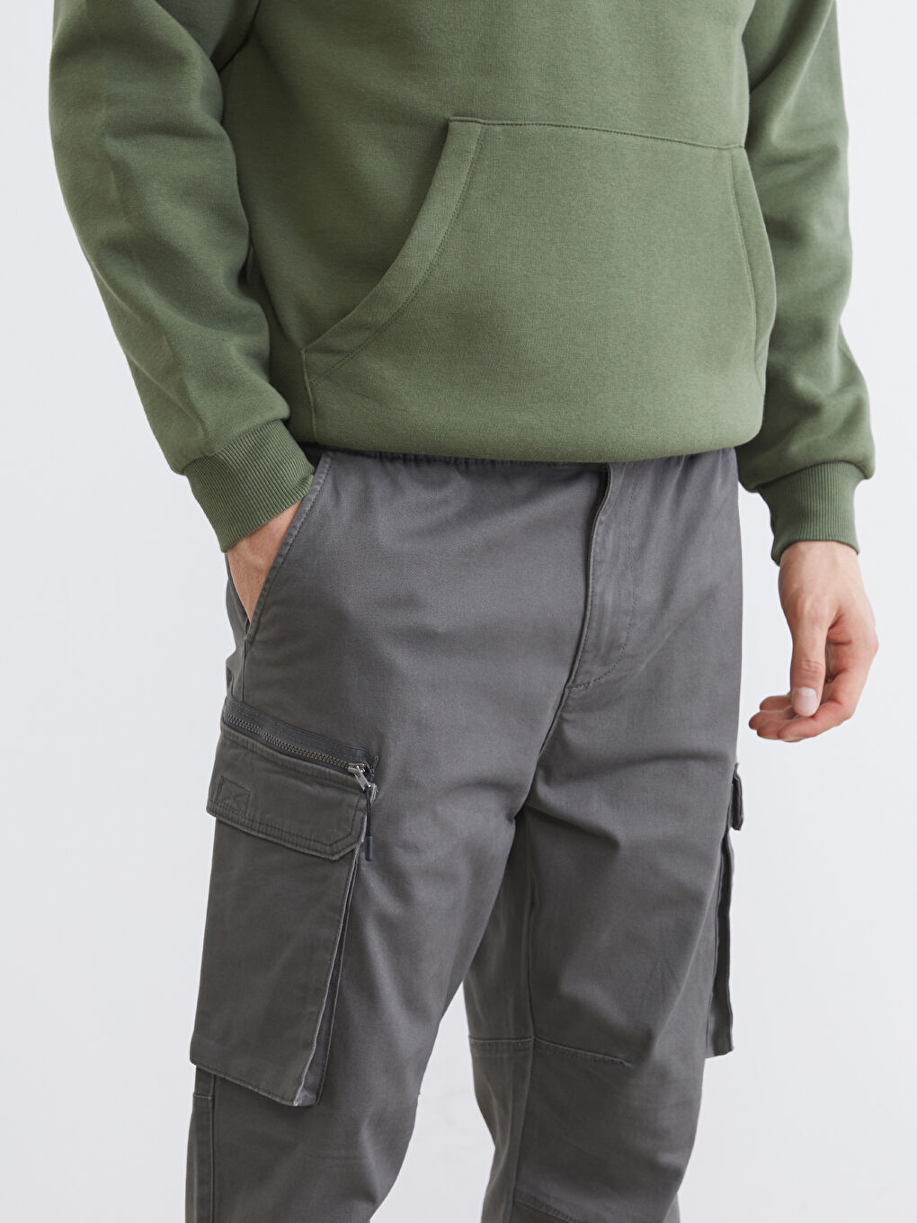 TAMNO ŽUTA Cargo pantalone Muškarac-2