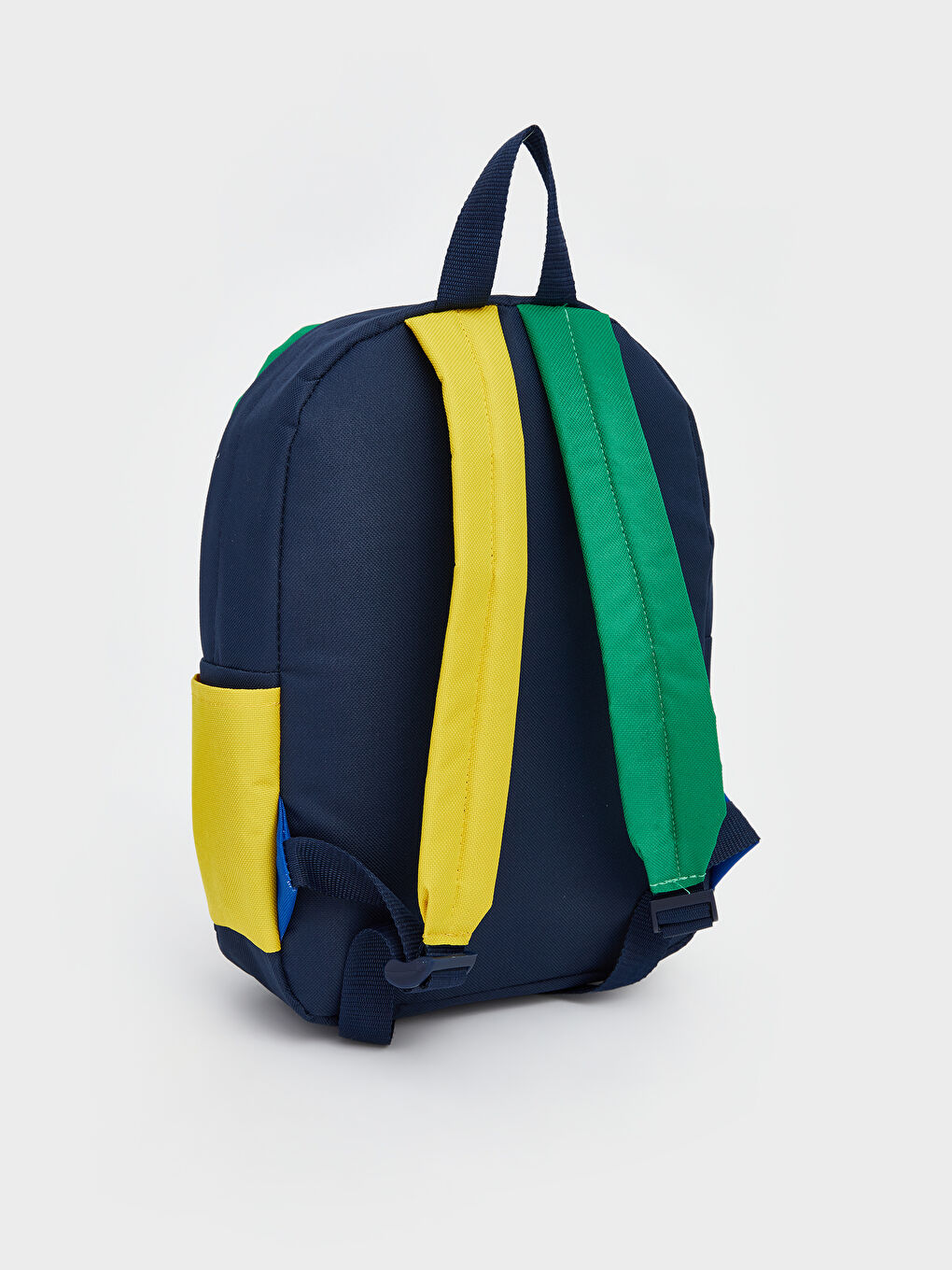 ფერადი ბლოკებით გაფორმებული ბავშვის ზურგჩანთა მისთვის-2