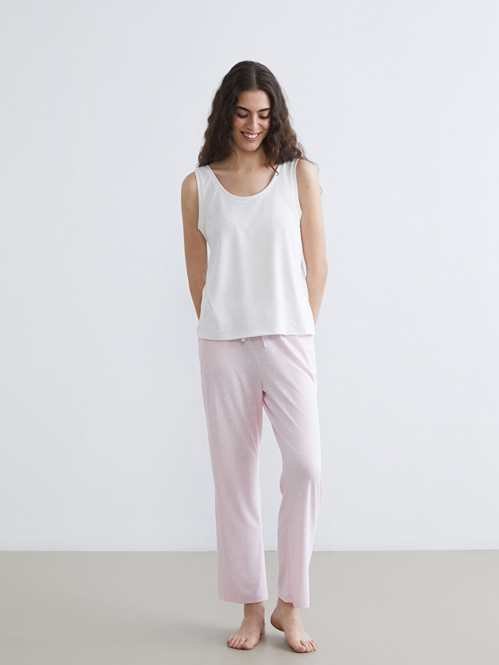 Pembe Beli Lastikli Puantiyeli Kadın Pijama Alt