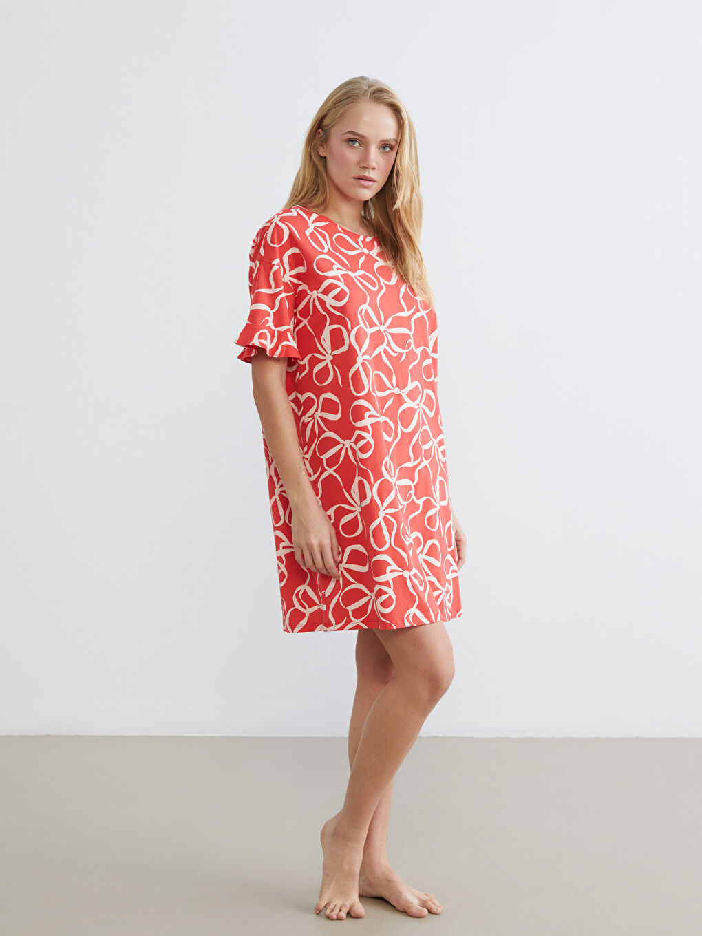 Әйелдер қызыл Түнгі көйлек-1