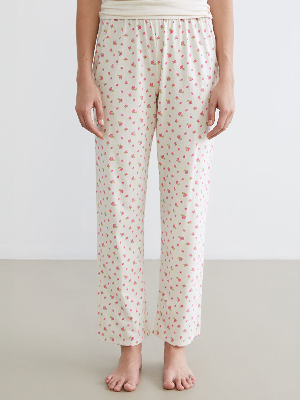 Ekru Beli Lastikli Çiçekli Kadın Pijama Altı-1