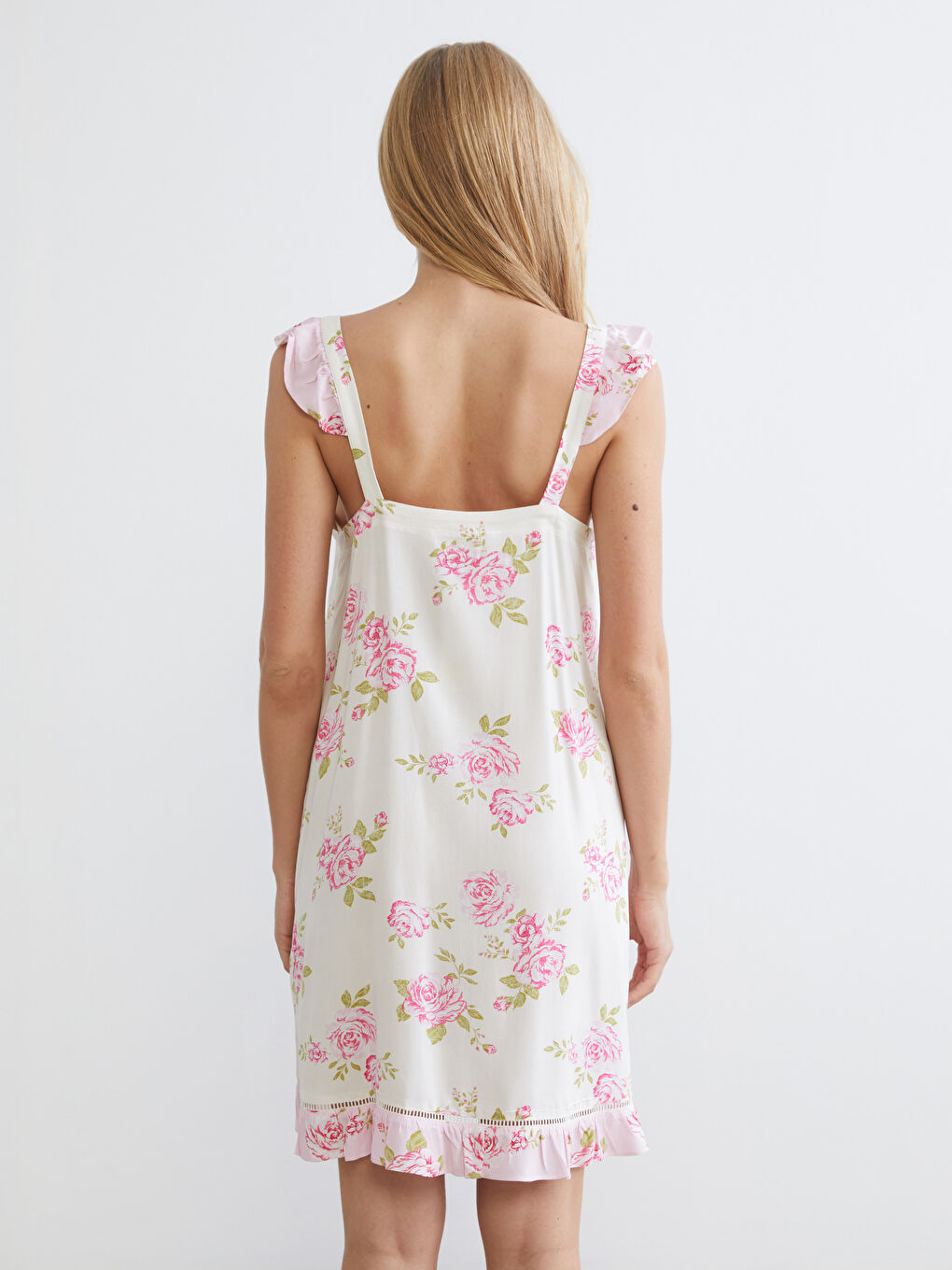 SVETLO BEŽ Spavaćica Žena-3