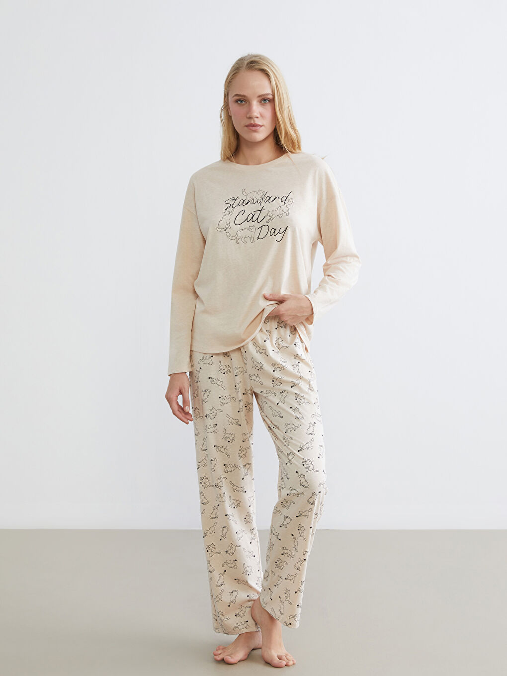 Karışık Kedi Baskılı Kadın Pijama Takımı-1