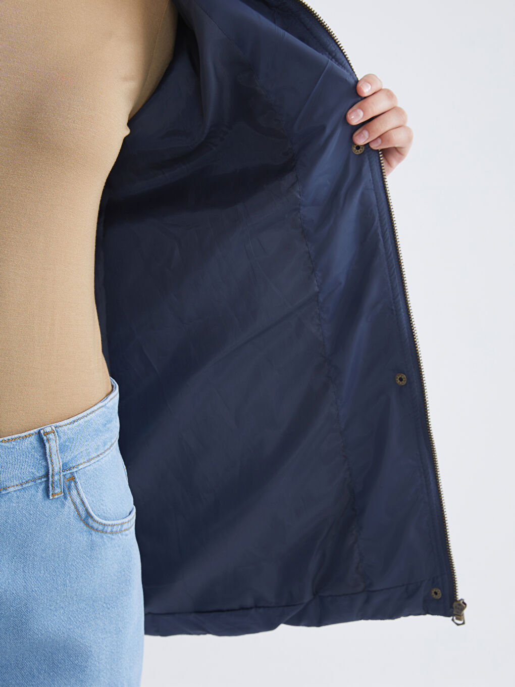 Lacivert Kadife Gömlek Yaka Oversize Kadın Şişme Mont-3