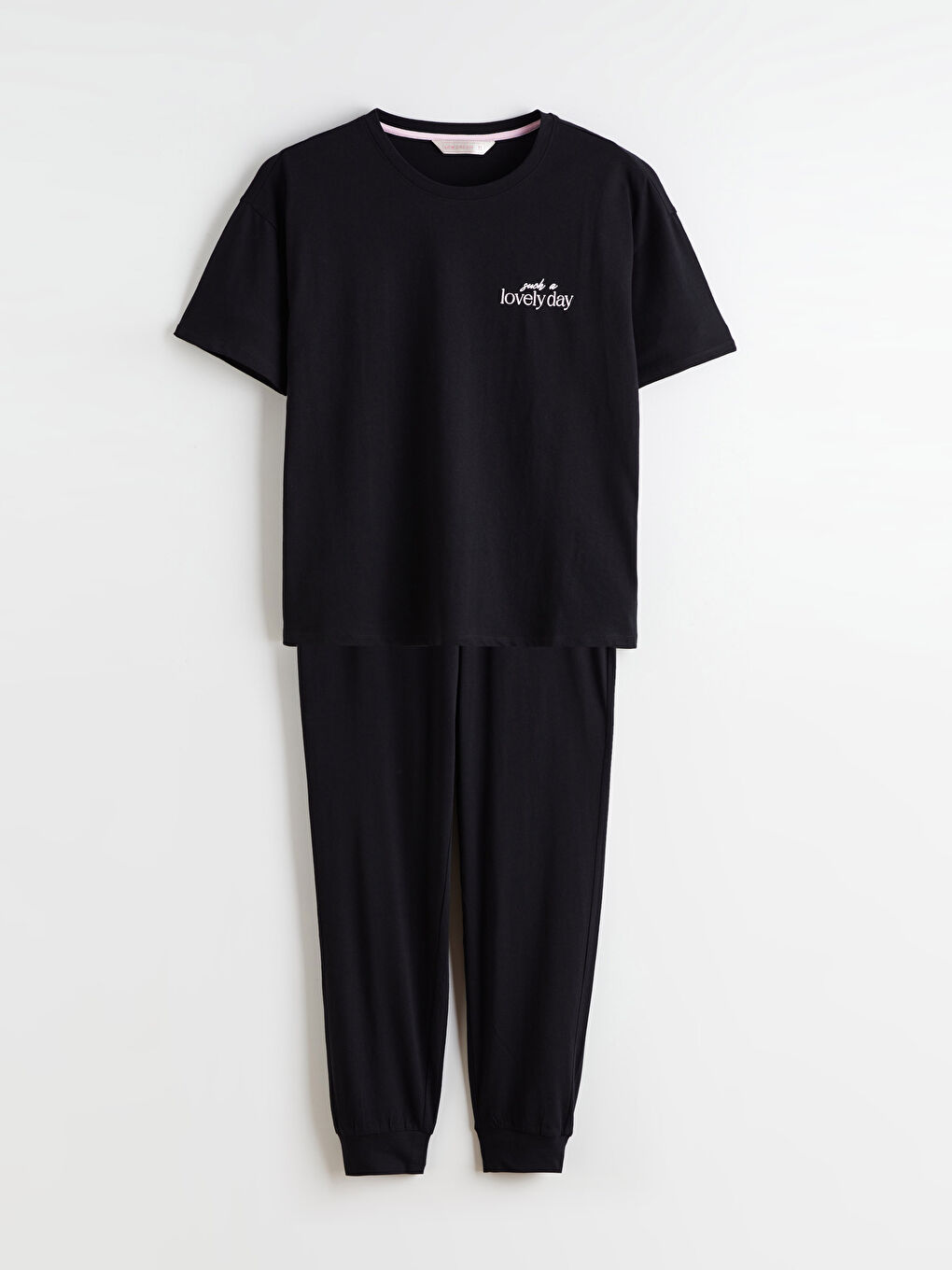 Siyah Bisiklet Yaka Nakışlı Kadın Pijama Takımı-4