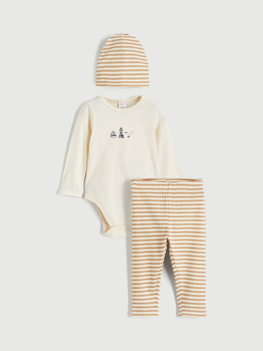 ჩვილი ბიჭი ბეჟი კომპლექტი