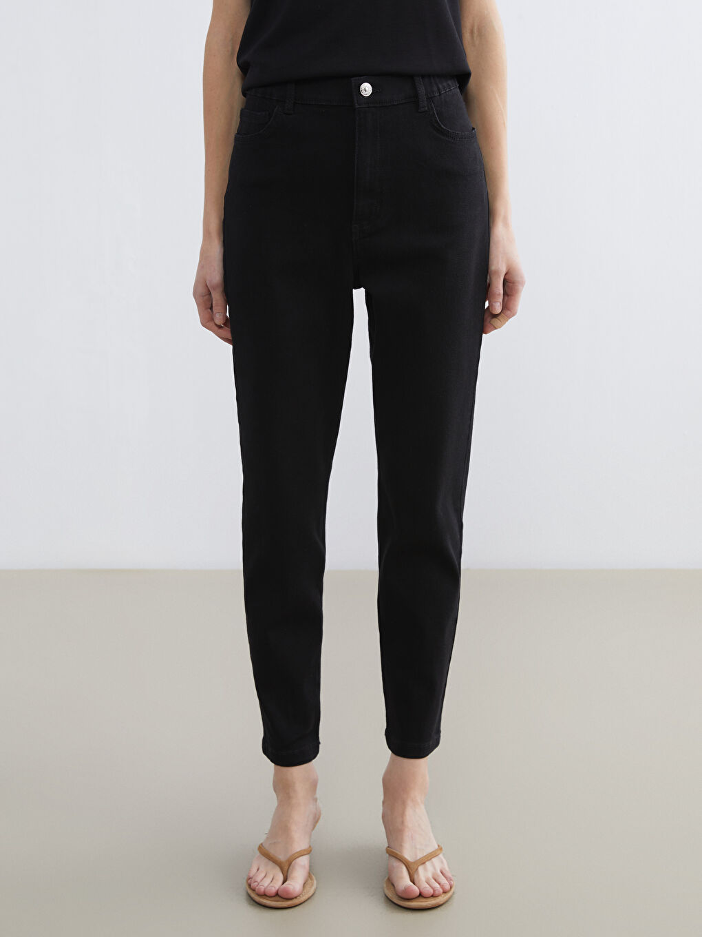Женщины Черный Джинсы-1