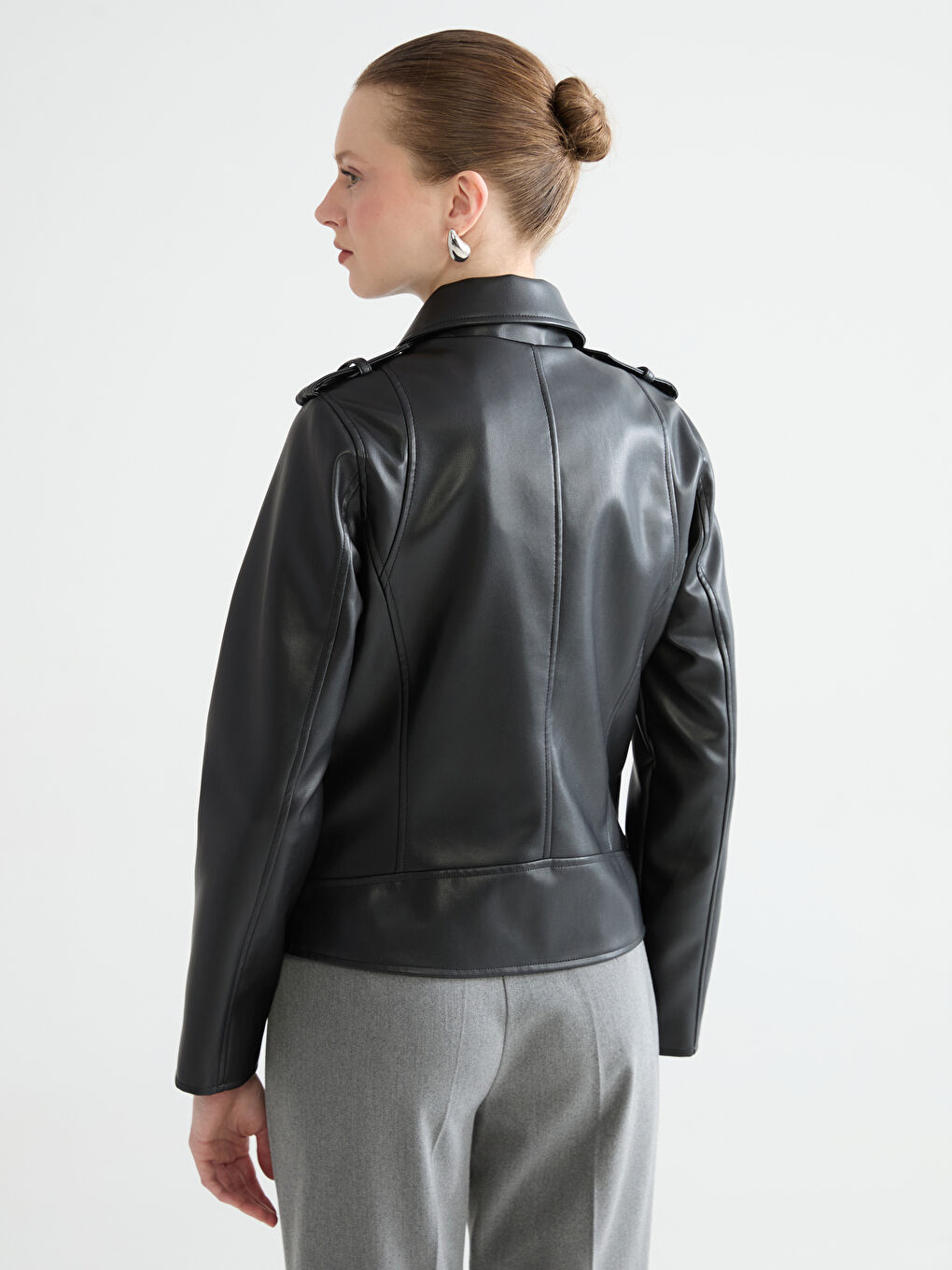 Siyah Biker Yaka Kadın Deri Görünümlü Ceket-5