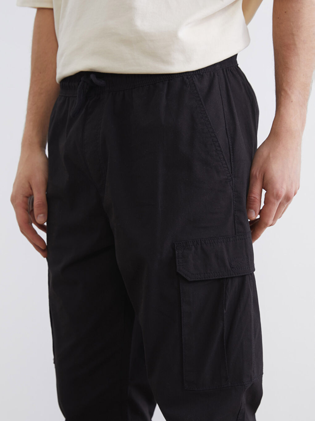 Siyah Standart Kalıp Poplin Erkek Jogger Pantolon-2