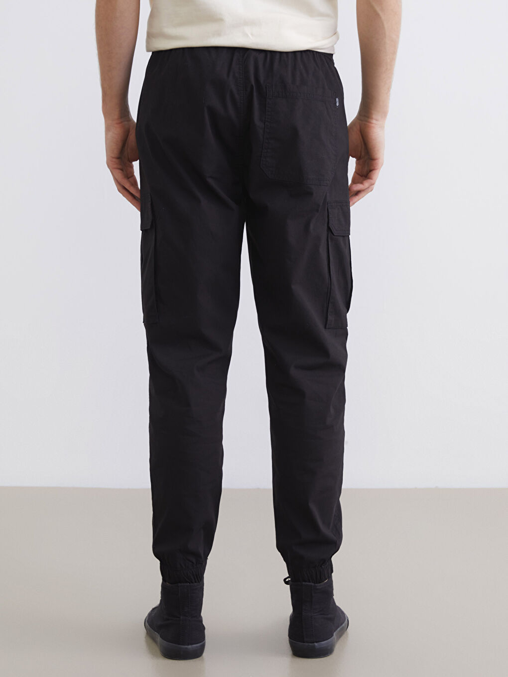 Siyah Standart Kalıp Poplin Erkek Jogger Pantolon-3