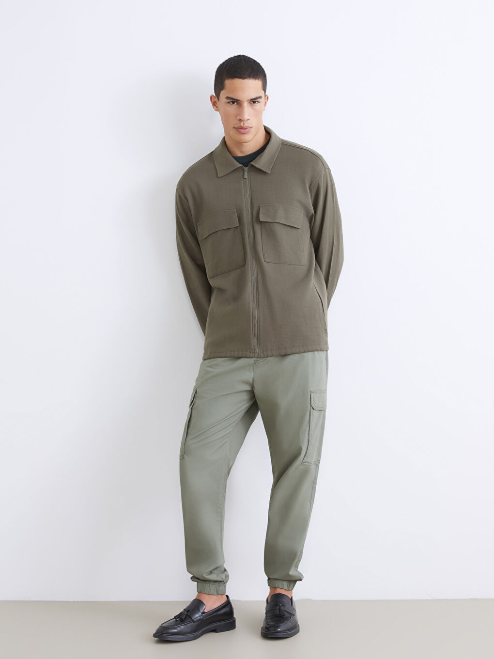 Men's Poplin Jogger Pants in a Regular Fit