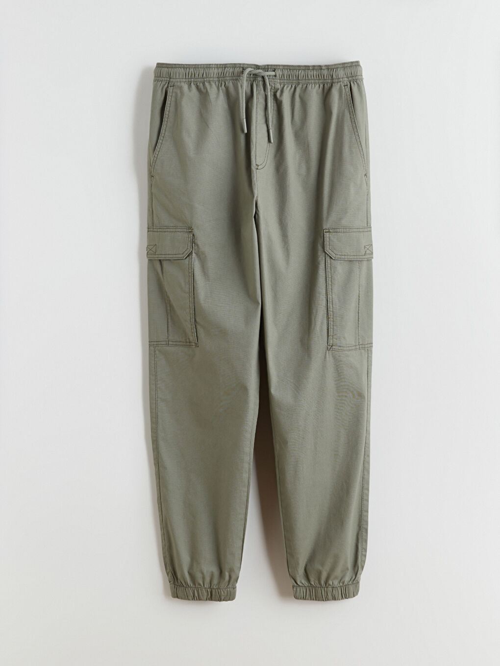 Men's Poplin Jogger Pants in a Regular Fit-9