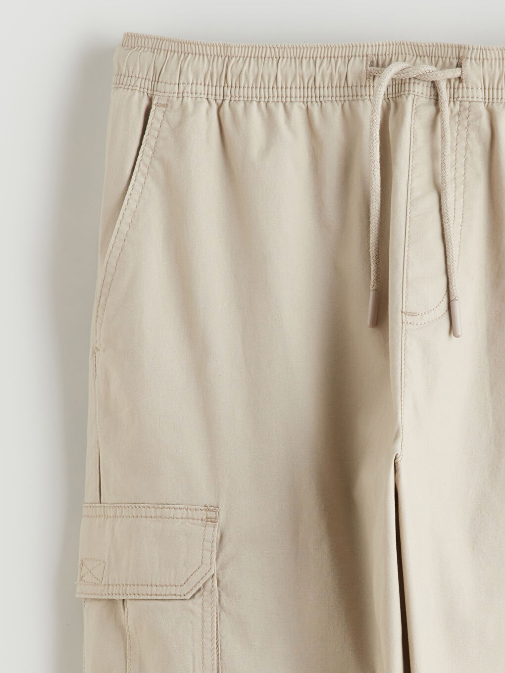 Men's Poplin Jogger Pants in a Regular Fit-5