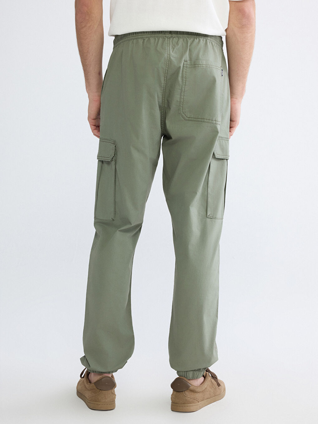 Men's Poplin Jogger Pants in a Regular Fit-6
